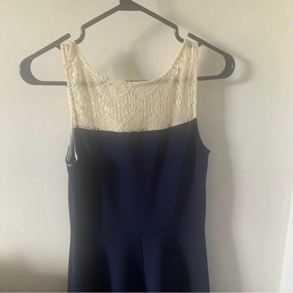 DRESS - Picture 1 of 3